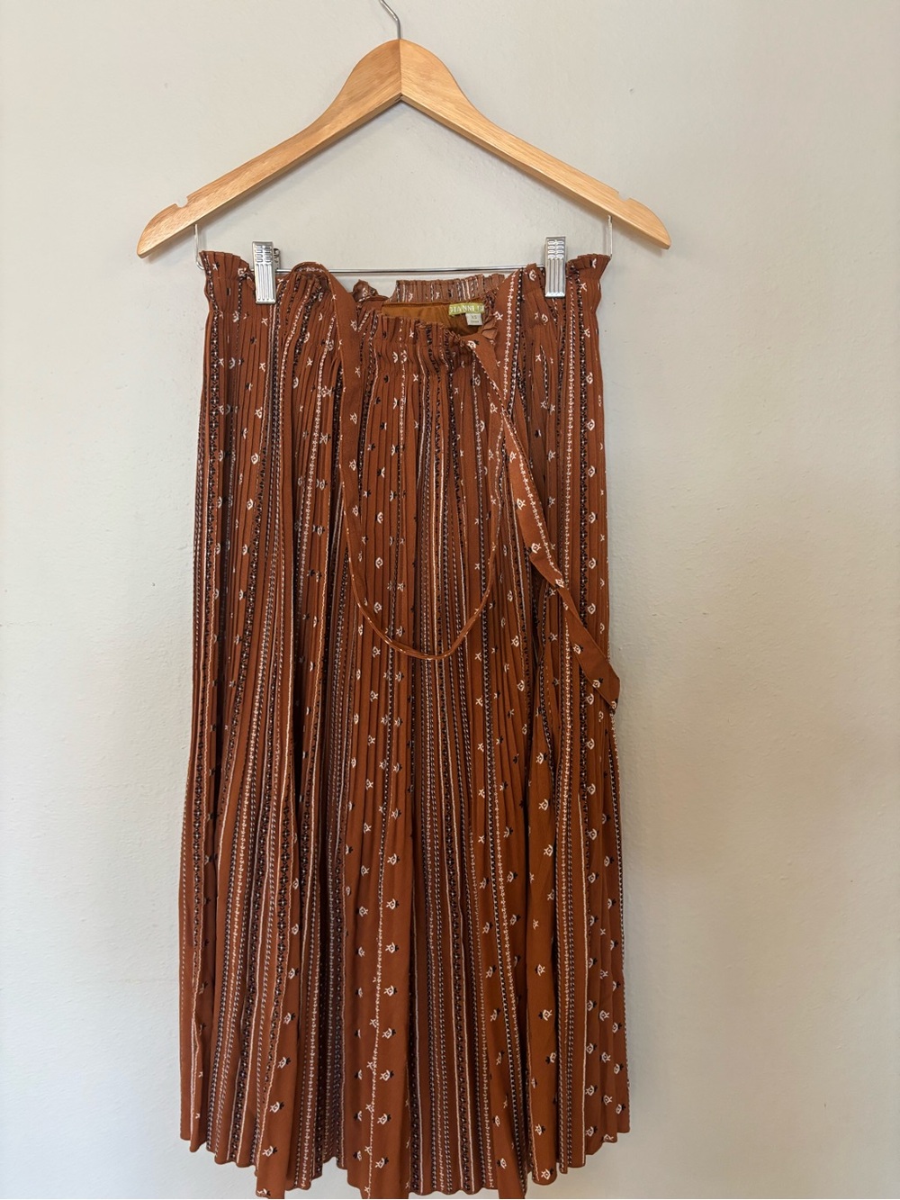Gianni Bini Rust Brown Pleated Midi Skirt with Tie Waist